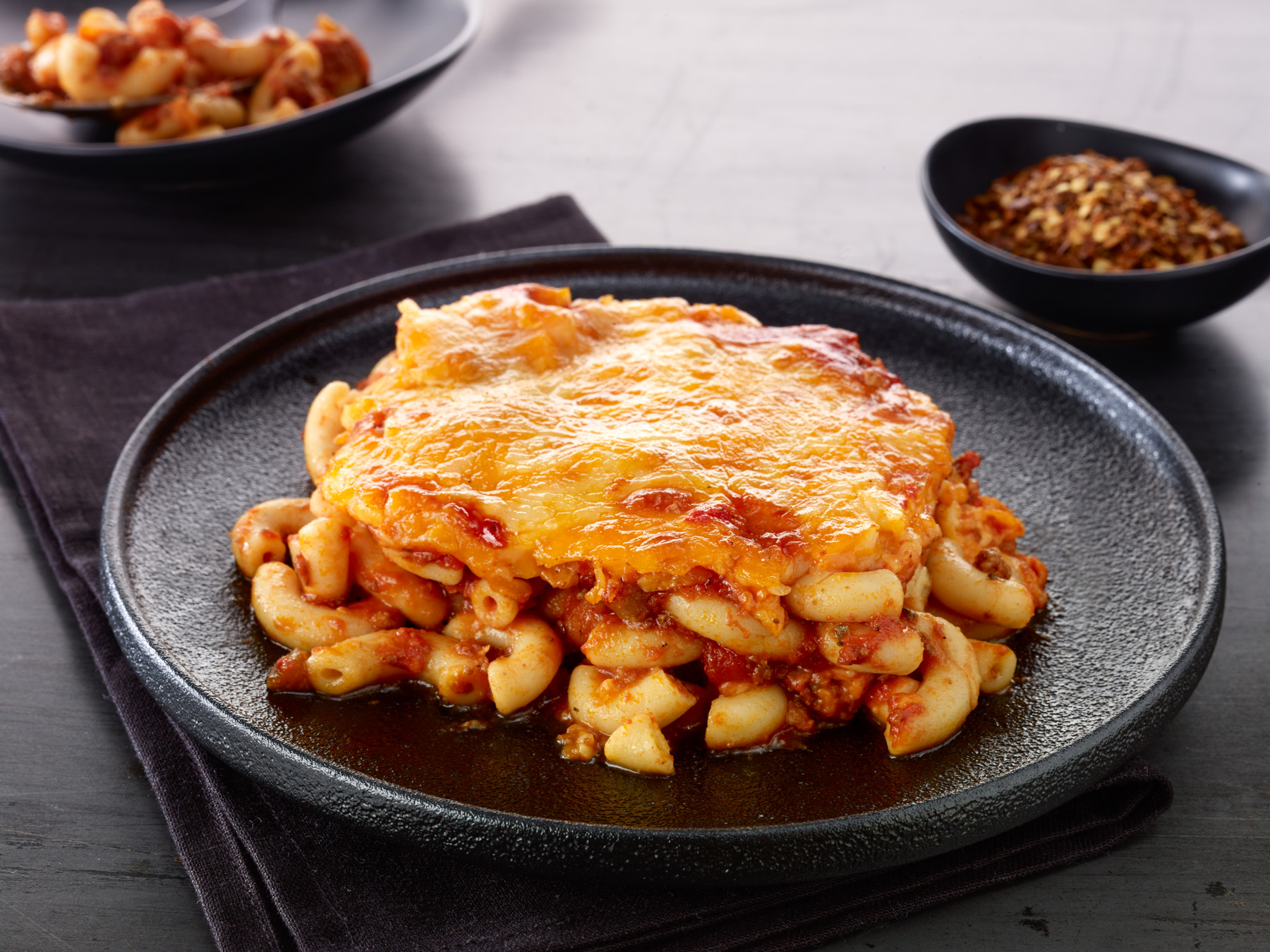 Macaroni à la viande et au fromage